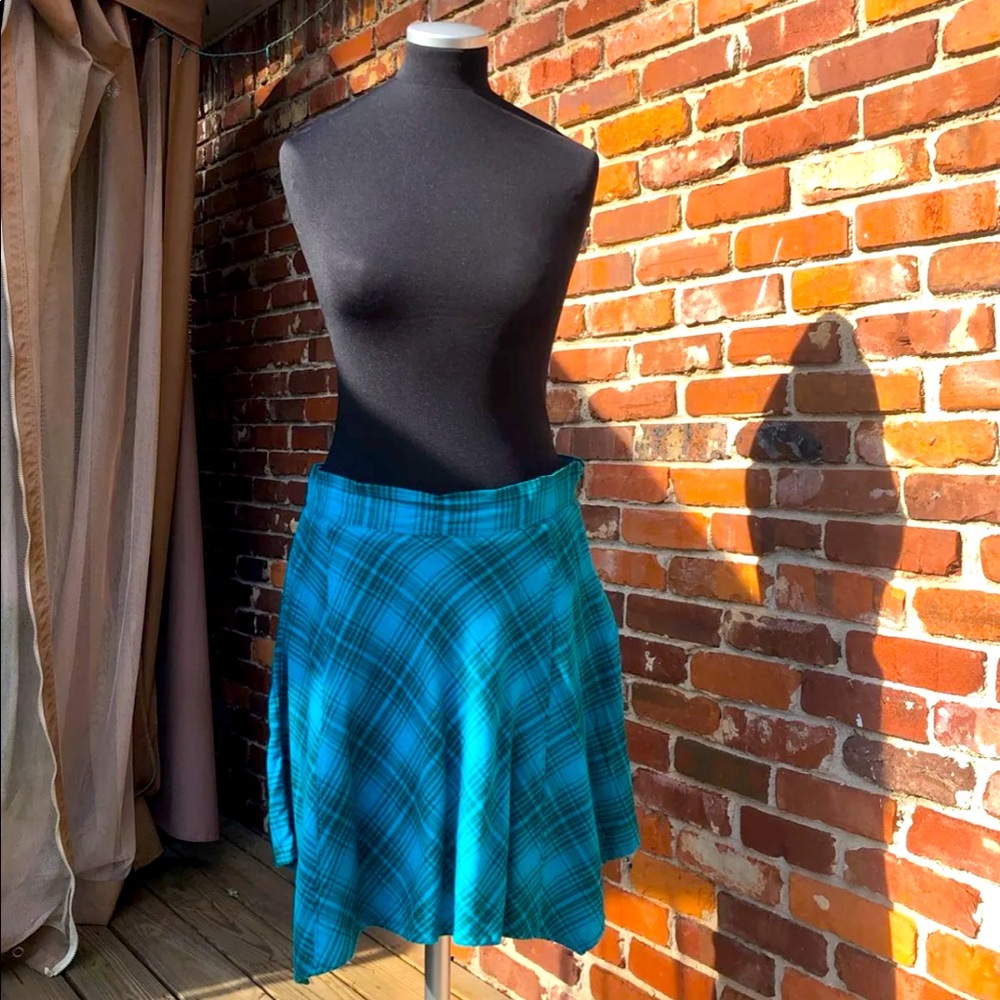 SOLD BNWT Prana teal small skirt